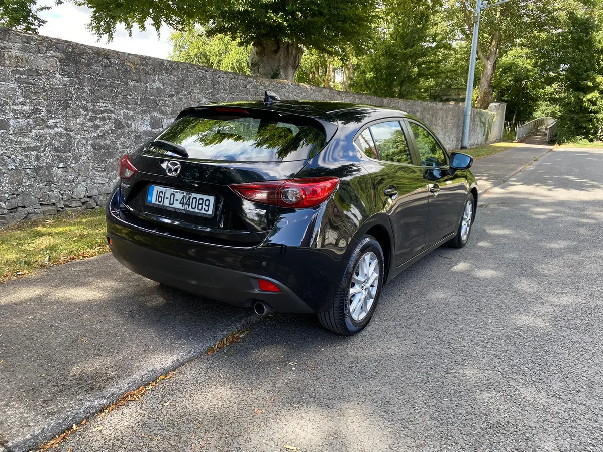 MAZDA3 1.5 EXECUTIVE 100bhp - Image 3