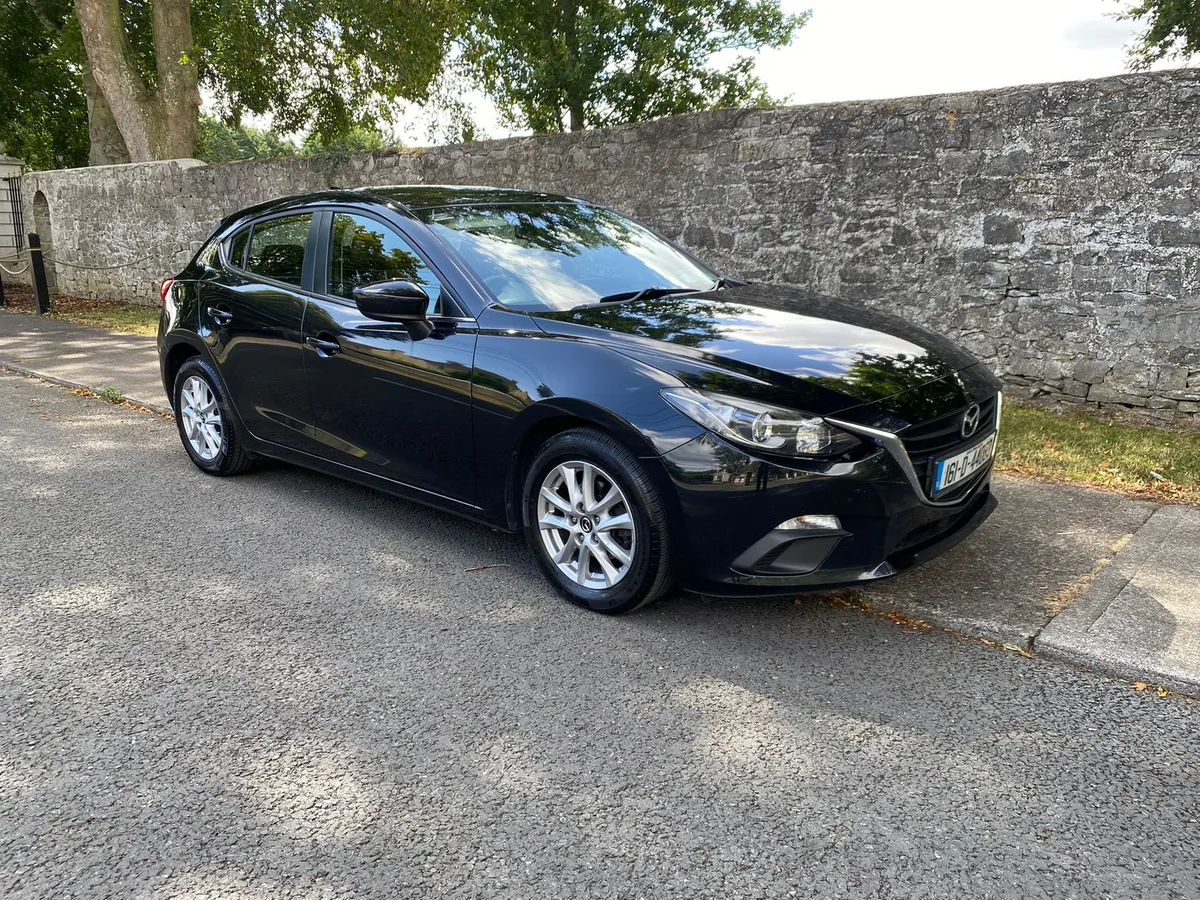 MAZDA3 1.5 EXECUTIVE 100bhp - Image 1