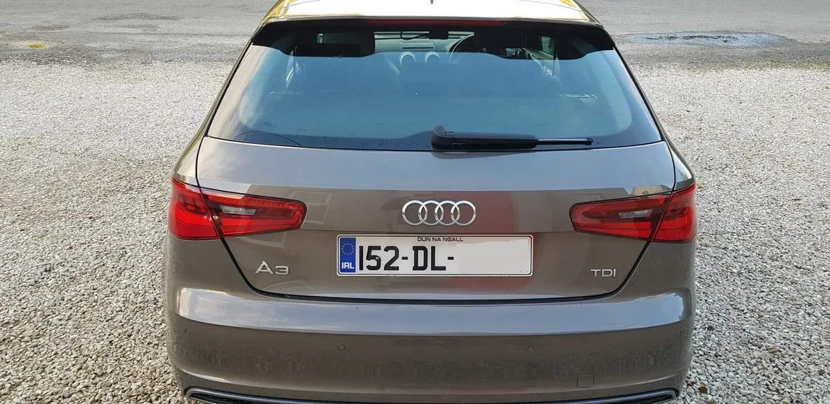Audi A3 2015 - Image 2