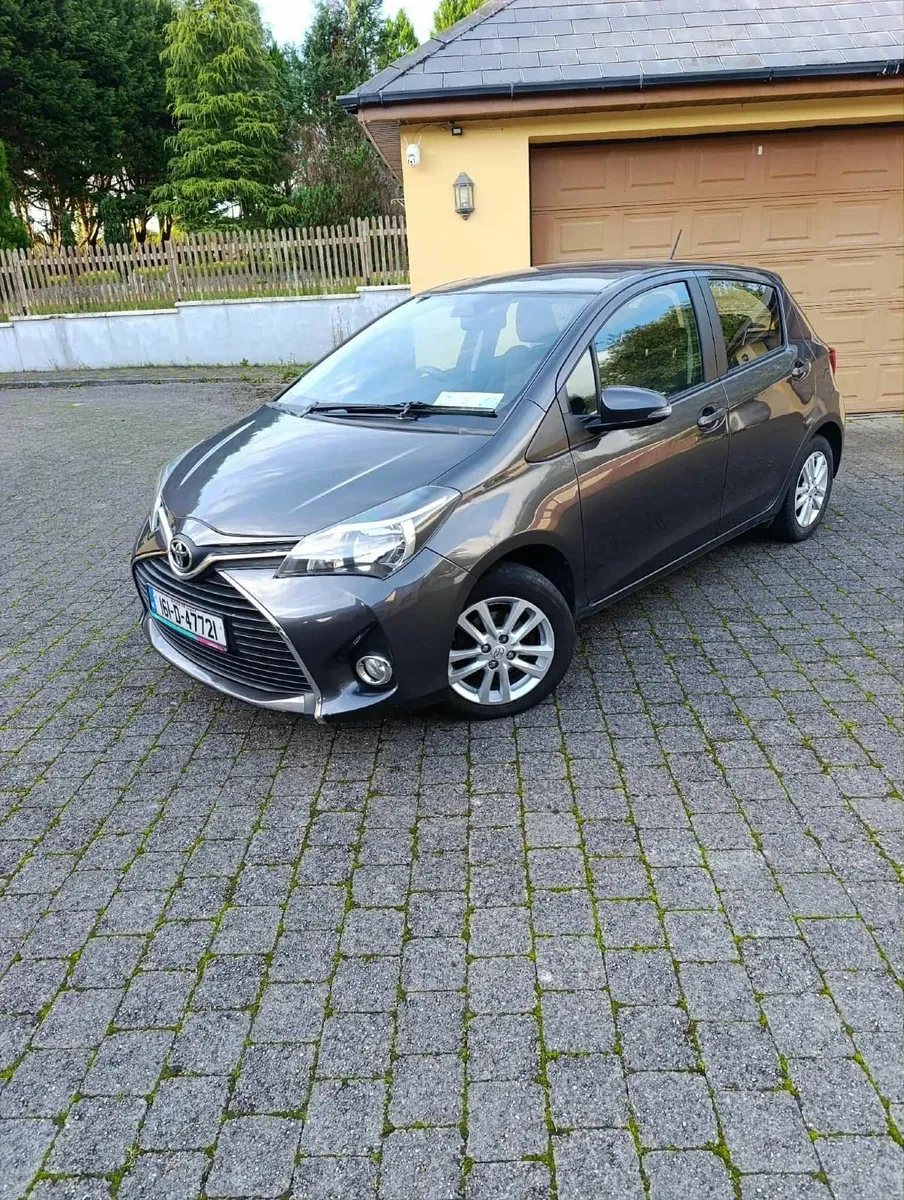 Toyota Yaris 2016 - Image 2