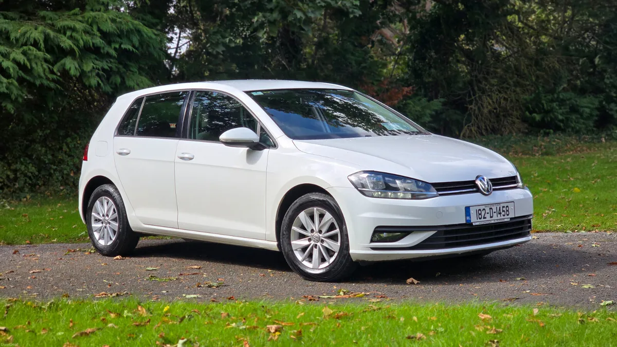 2018 Volkswagen Golf 1.6 TDI FL TRENDLINE - Image 2