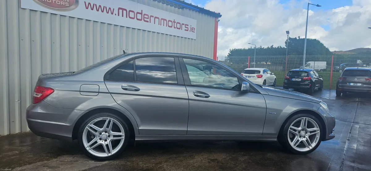 Mercedes C200 2.1 cdi se blue eff 4dr manual - Image 6