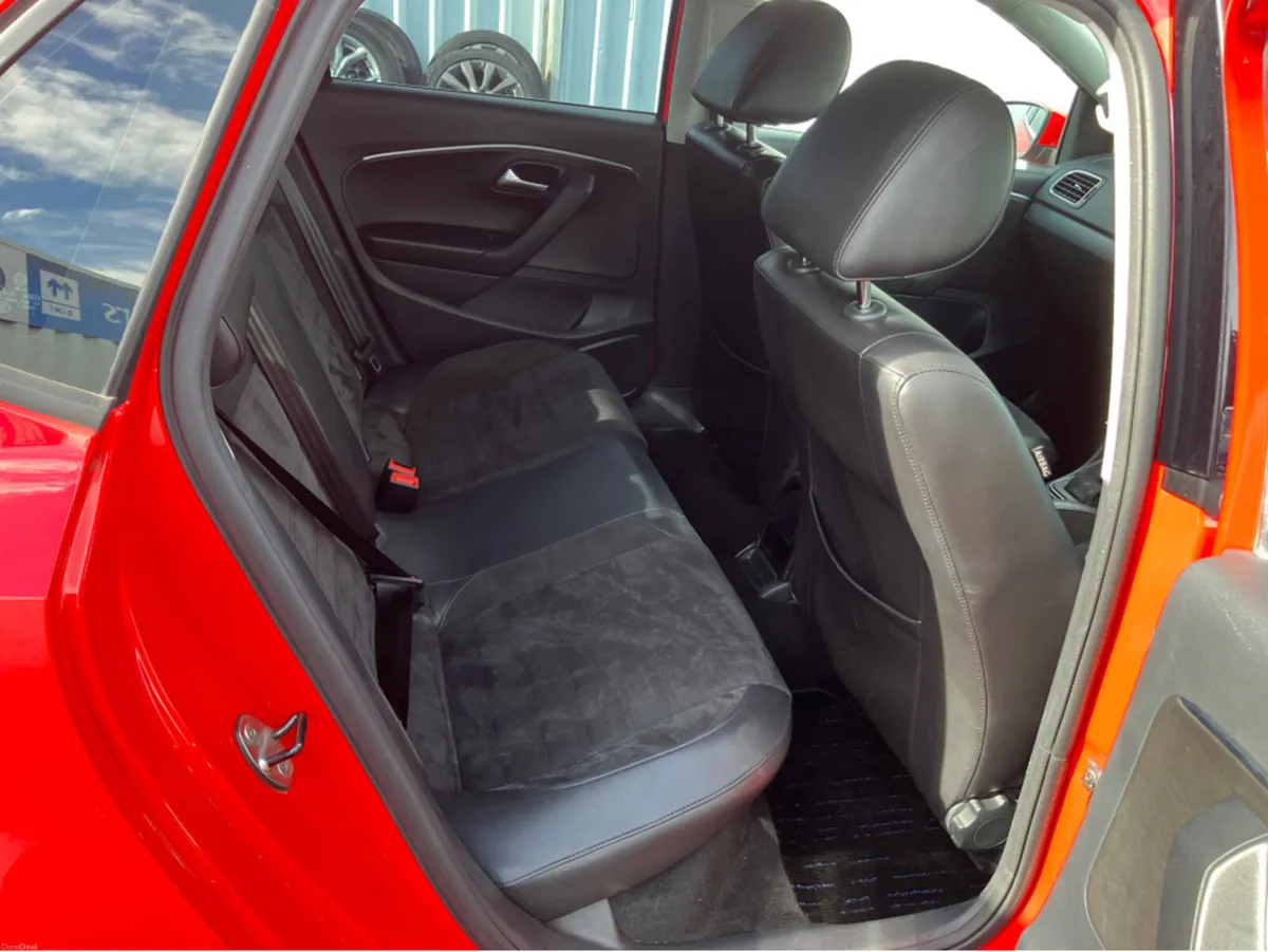 Volkswagen Polo Hi LINE AUTO - Image 4