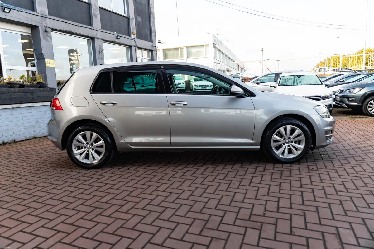 2016 Volkswagen Golf 1.2 TSi Automatic - Image 2