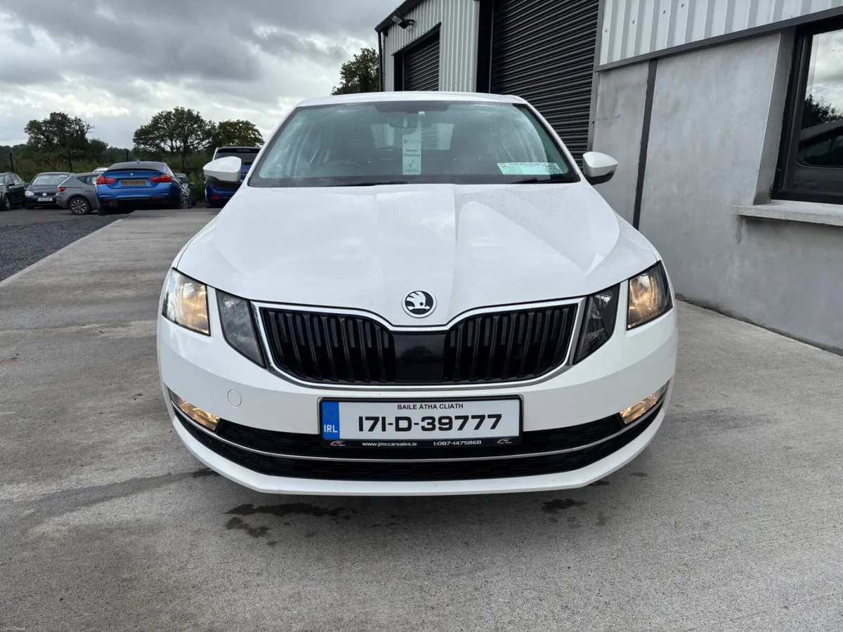 STUNNING 2017 SKODA OCTAVIA STYLE - Image 2