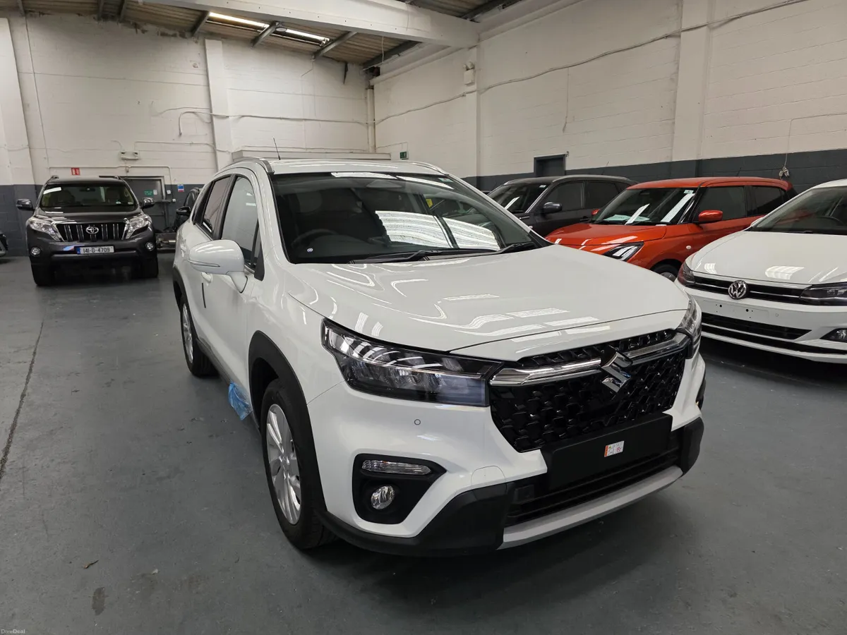 Suzuki S-Cross Motion Mild Hybrid Manual - Image 1