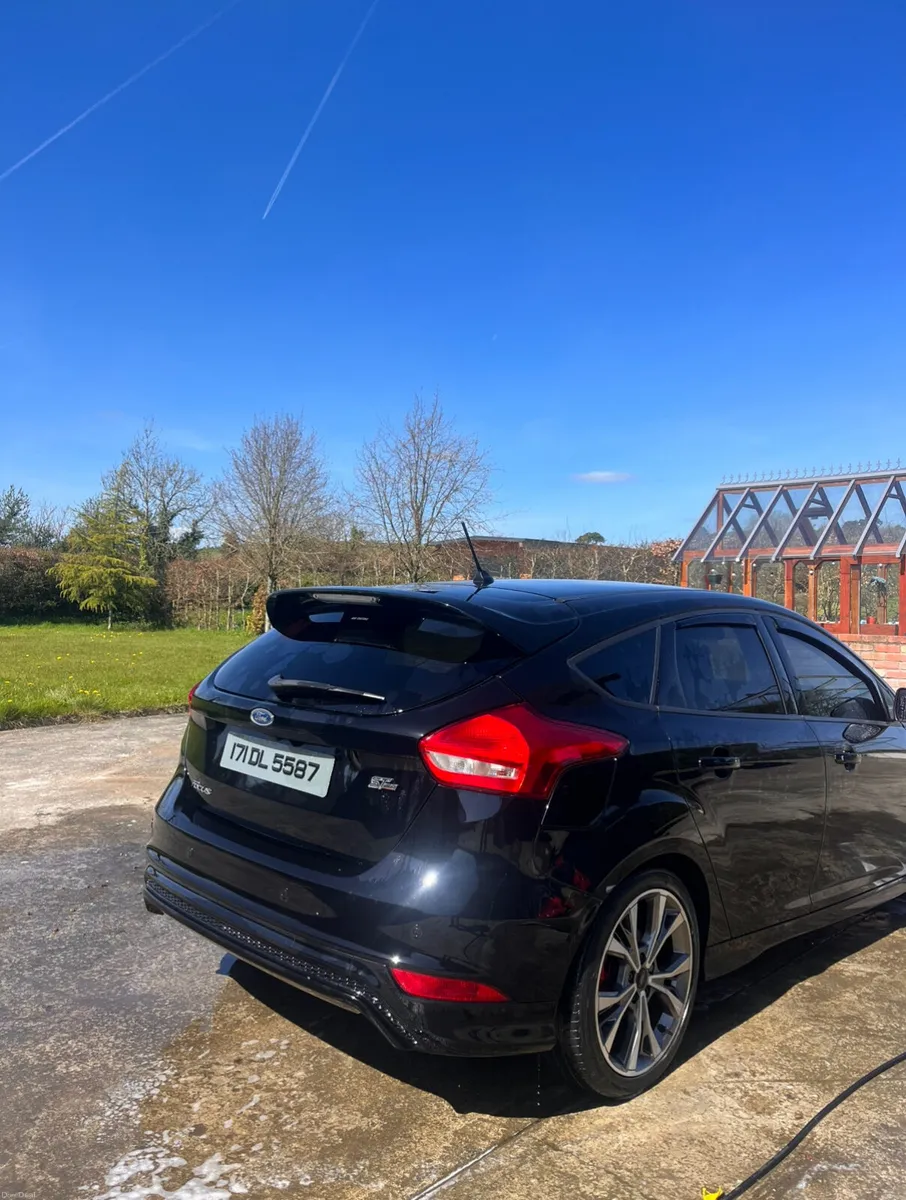 171 Ford Focus ST Line - Image 2