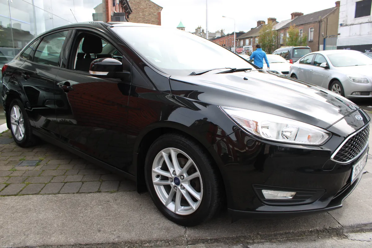 Ford Focus 1.5 TDCI SALOON 2015 - Image 2