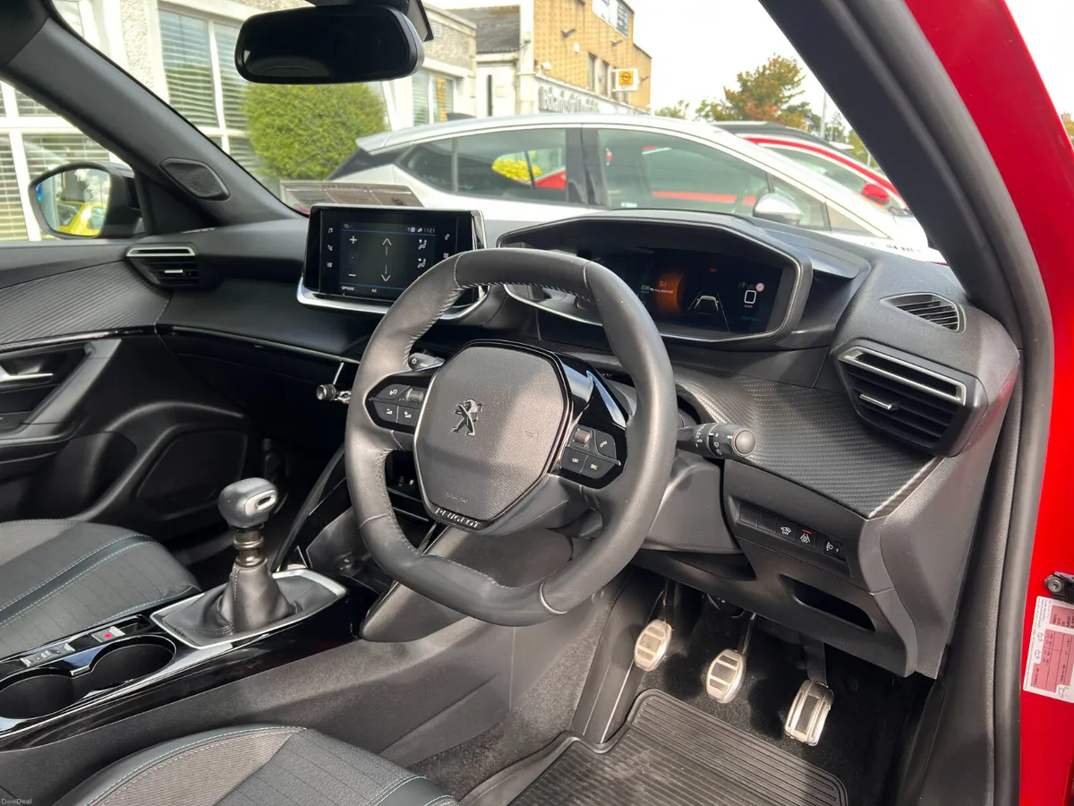 Best Value VERY Low Kms High Spec 2023 1 Owner FSH - Image 4