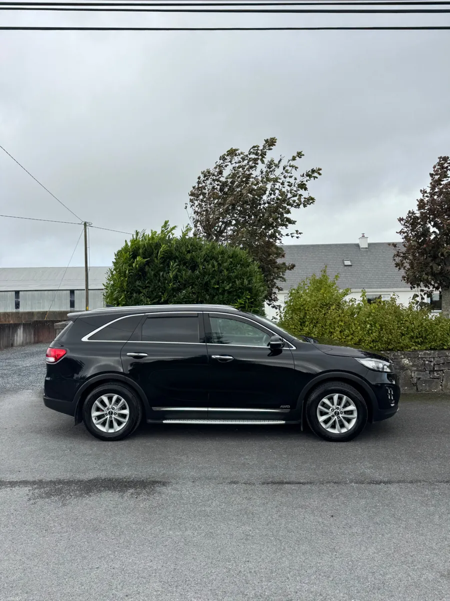 Kia Sorento 2017 4x4 - Image 2