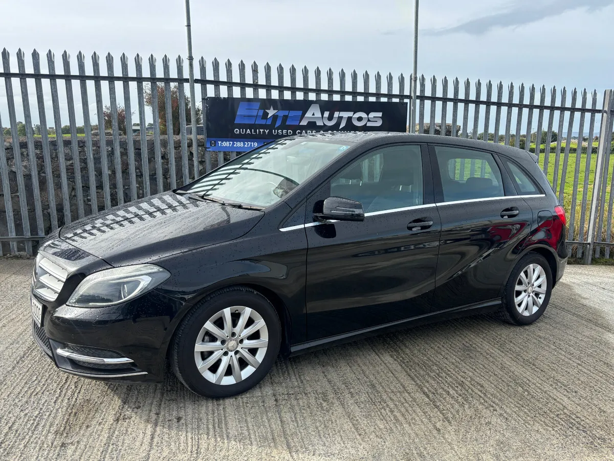 Mercedes Benz B180 Automatic 2013 - Image 2