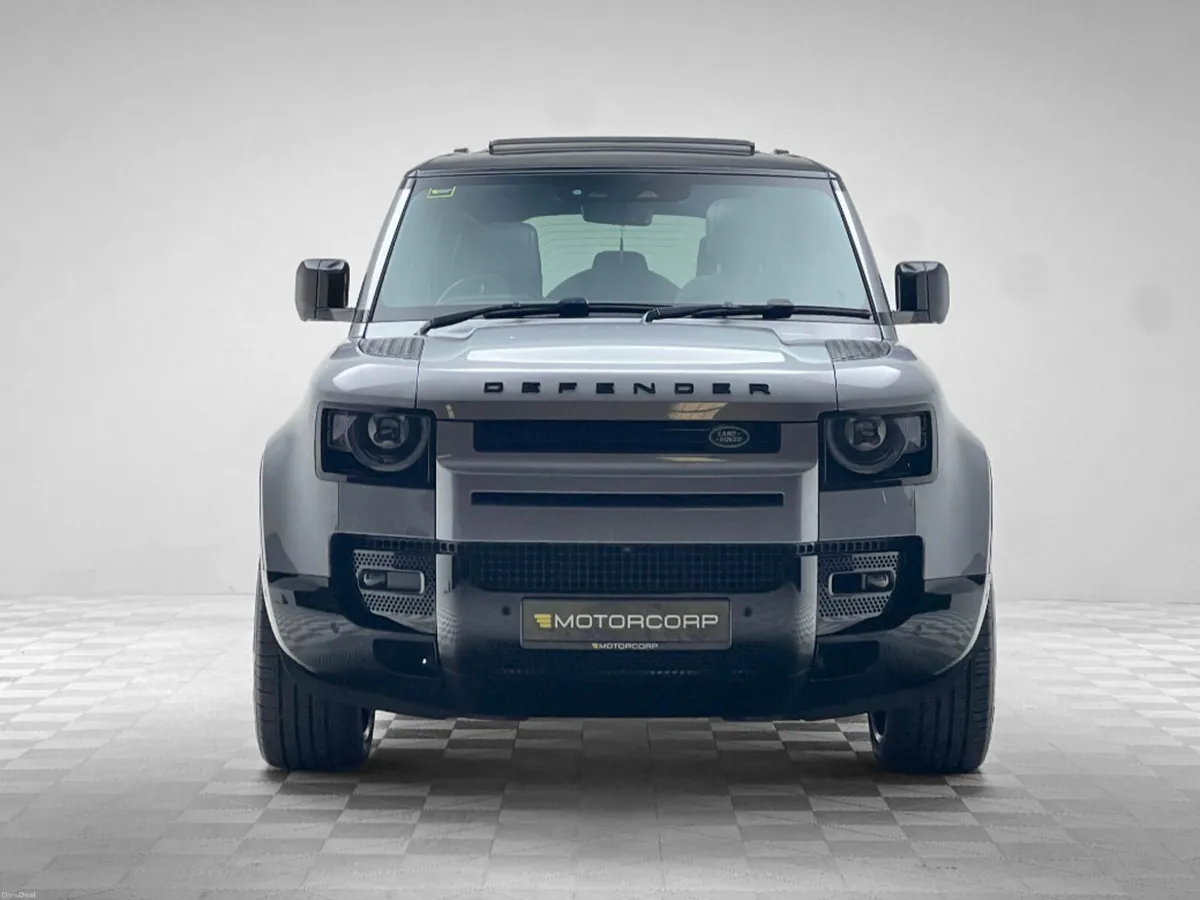 Land Rover Defender HSE X-DYNAMIC P400E - Image 2