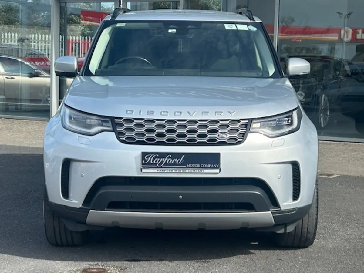 Land Rover Discovery 3.0D SE SD6 Automatic. - Image 4