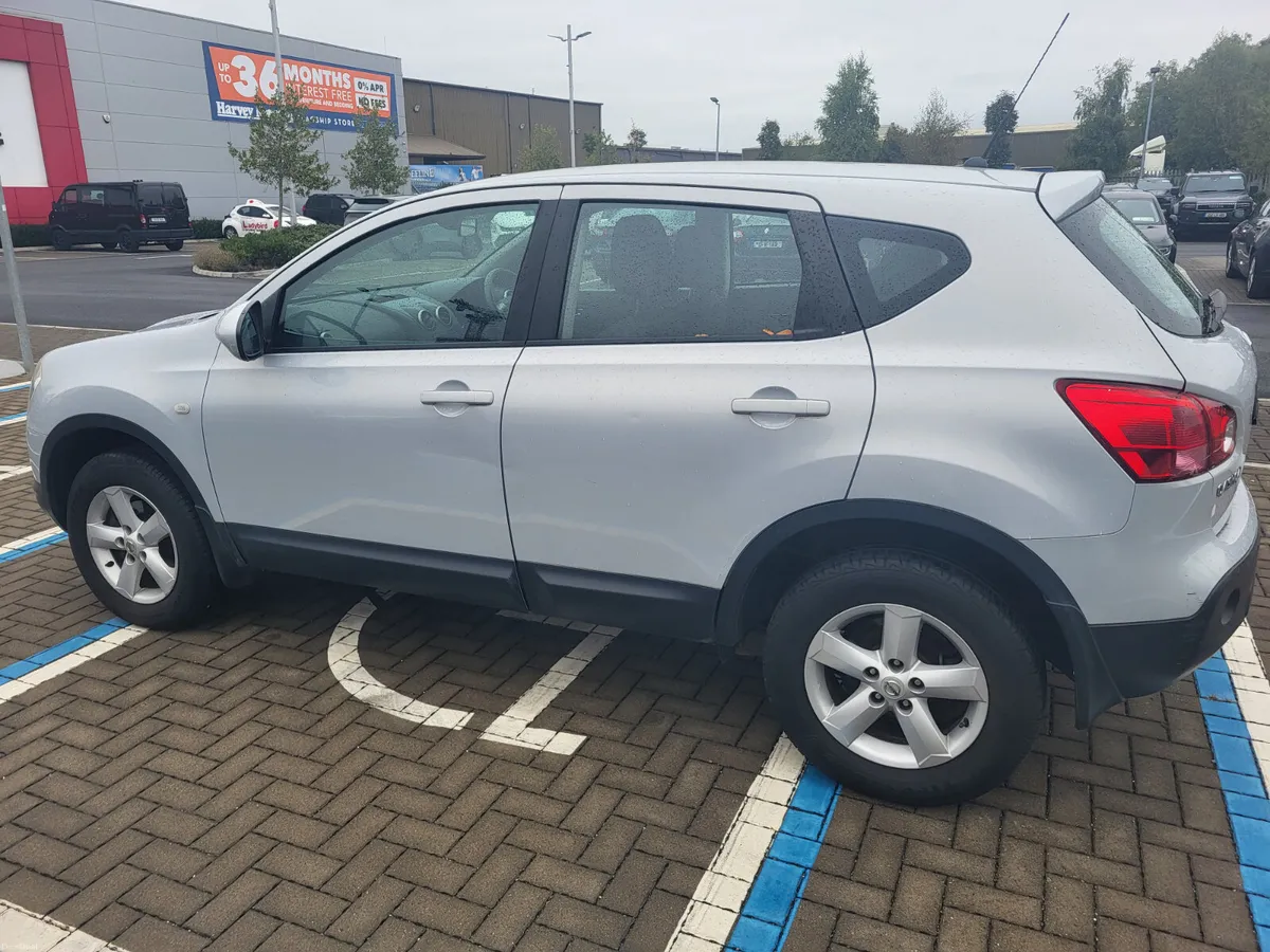 Nissan Qashqai 2010 - Image 2