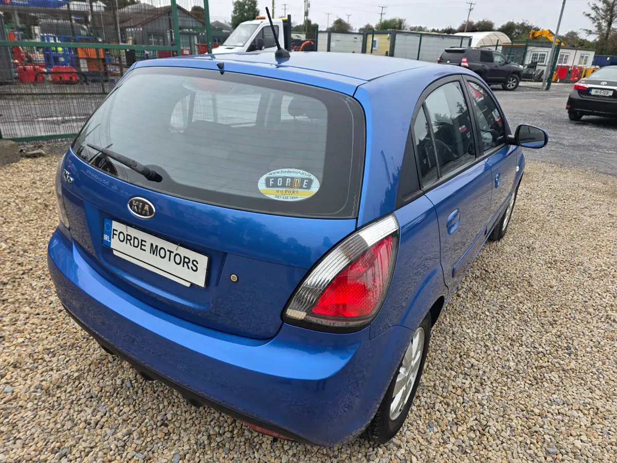 Kia Rio 2011 - Image 4
