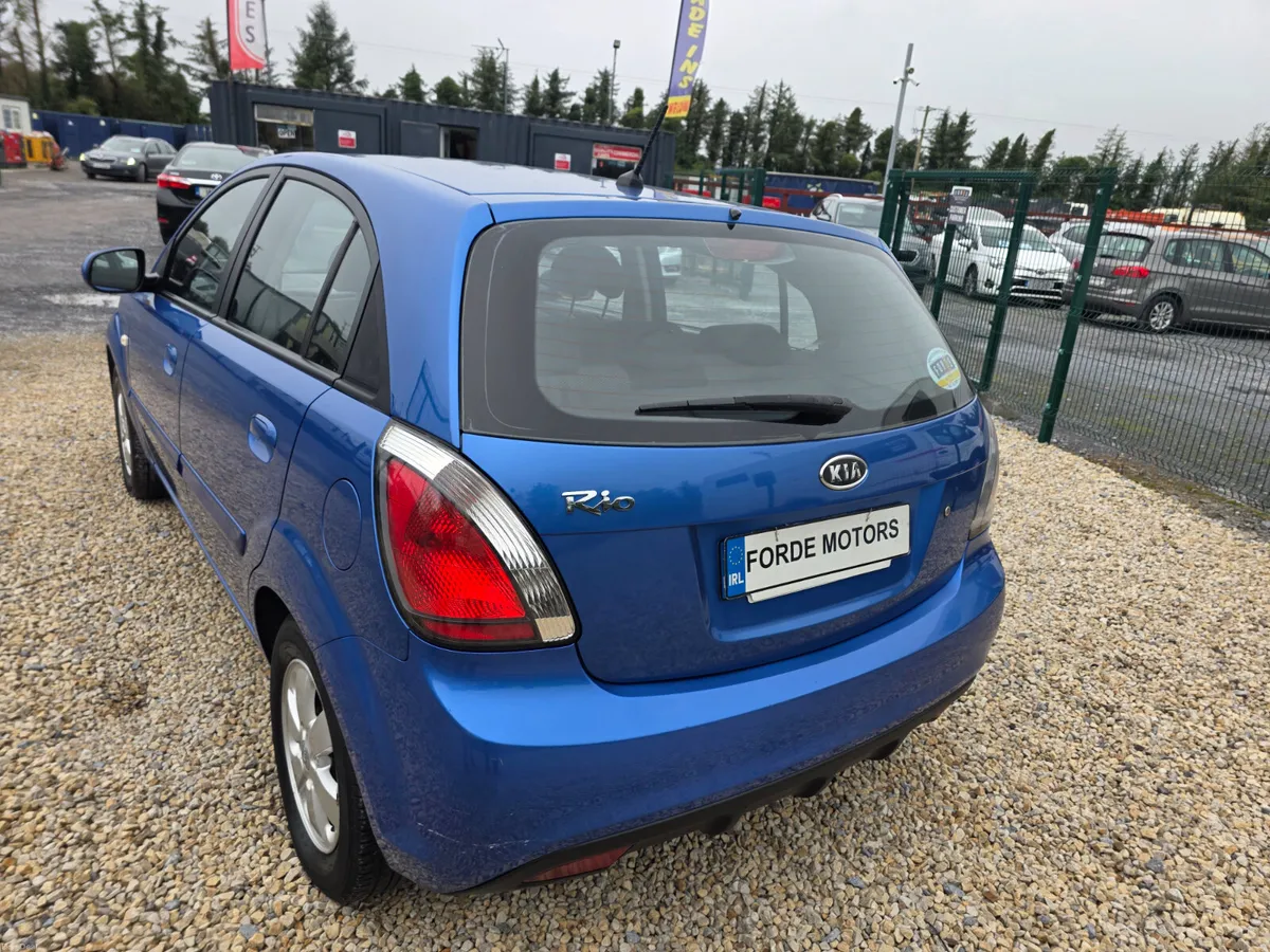 Kia Rio 2011 - Image 3