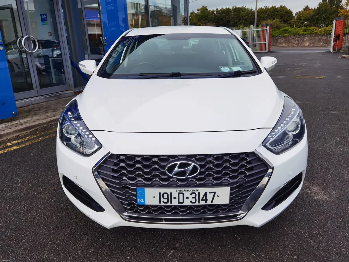 HYUNDAI I40 1.6CRDI COMFORT - Image 2