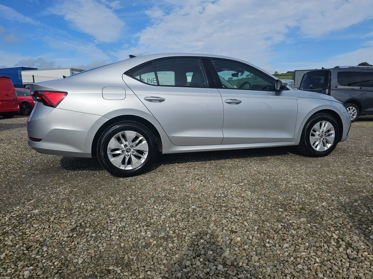 Skoda Octavia  SE Technology 2022 - Image 3