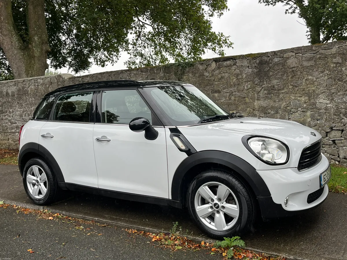 MINI COUNTRYMAN 2.0D AUTOMATIC XDRIVE - Image 2