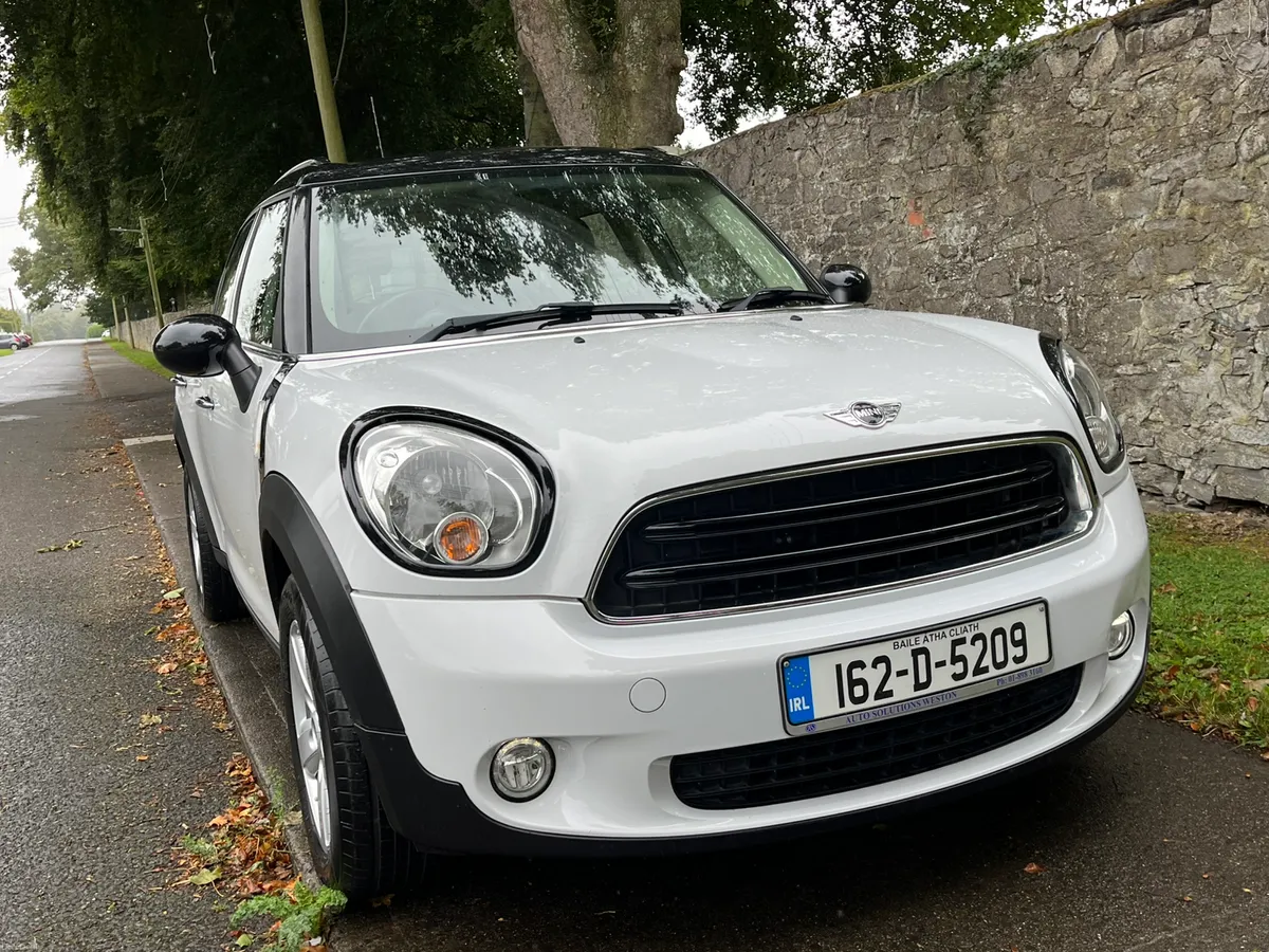 MINI COUNTRYMAN 2.0D AUTOMATIC XDRIVE - Image 4