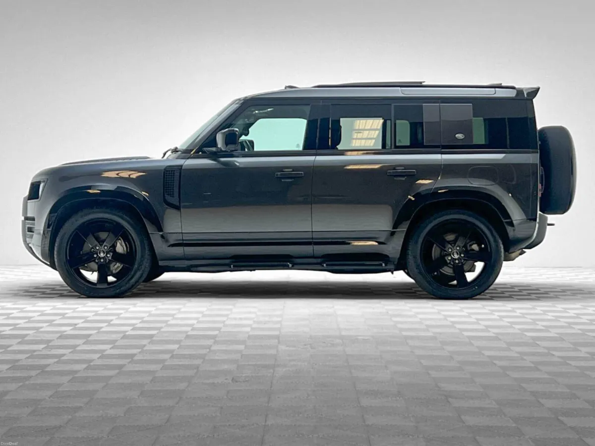 Land Rover Defender HSE X-DYNAMIC P400E - Image 4