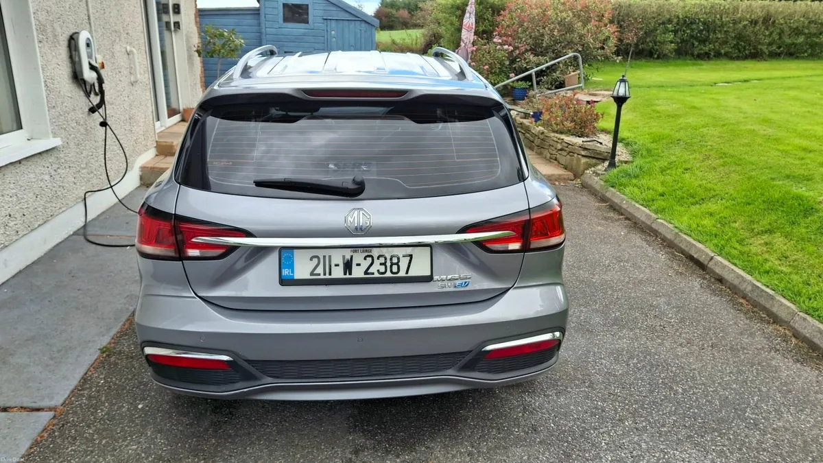 2021 MG5 Exclusive EV – MG Serviced – 97% Battery - Image 2