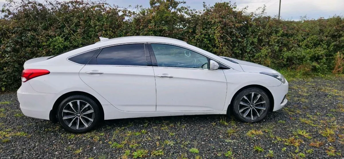 2016 Hyundai i40 - Image 2