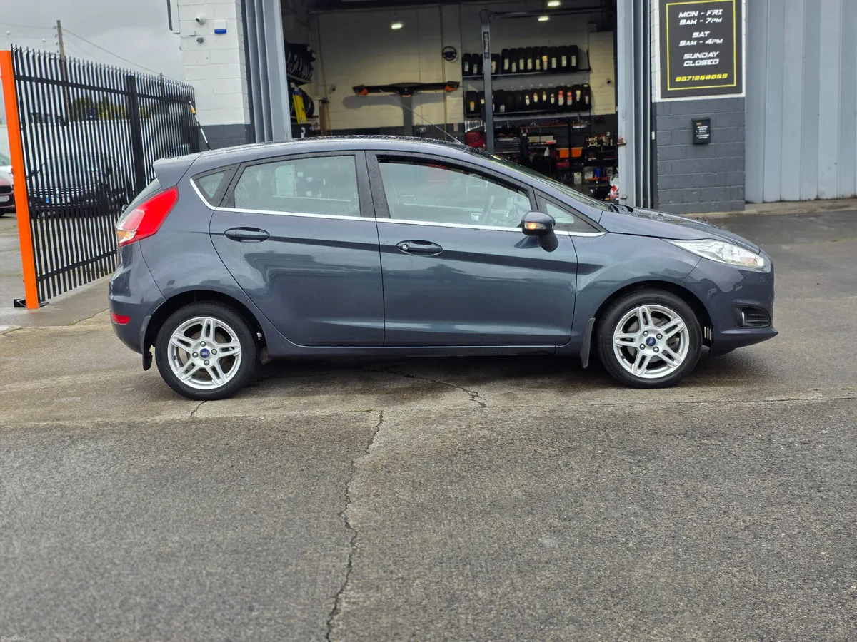 Ford Fiesta 1.25 Petrol Titanium - Image 4