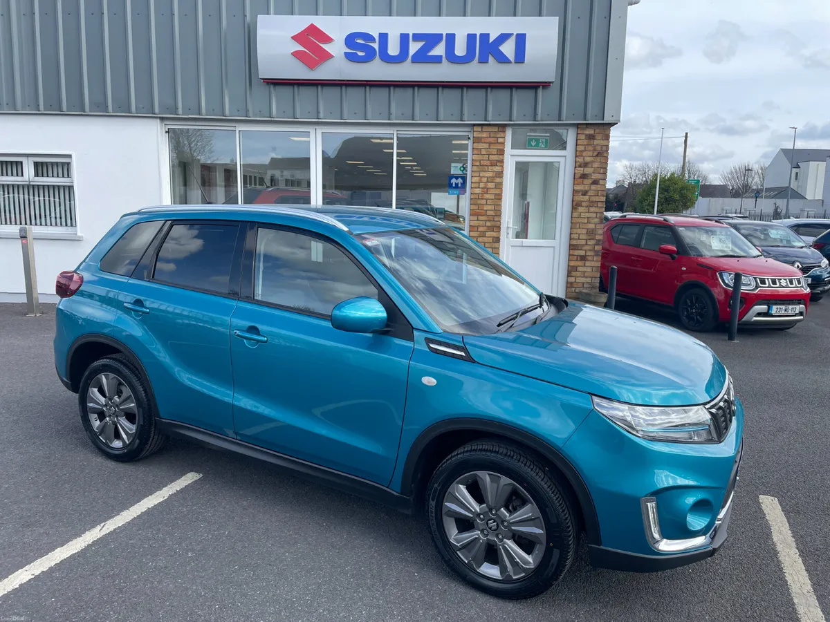 Suzuki Vitara 1.4 SZT Hybrid - Image 1