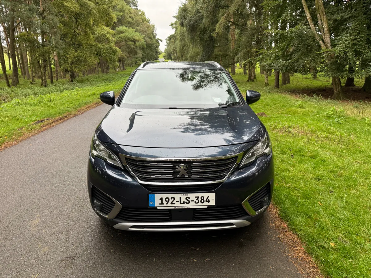 Peugeot 5008 2019 Allure 7 Seats - Image 2