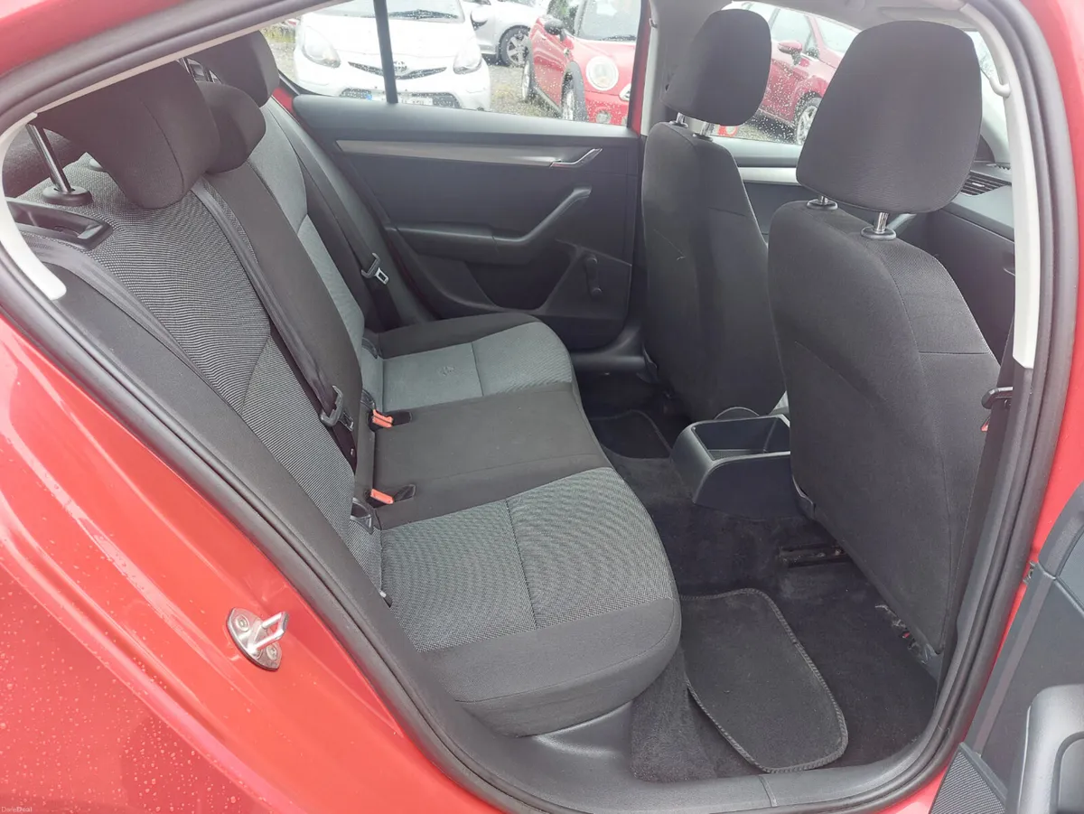 Skoda Octavia 2017 - Image 4