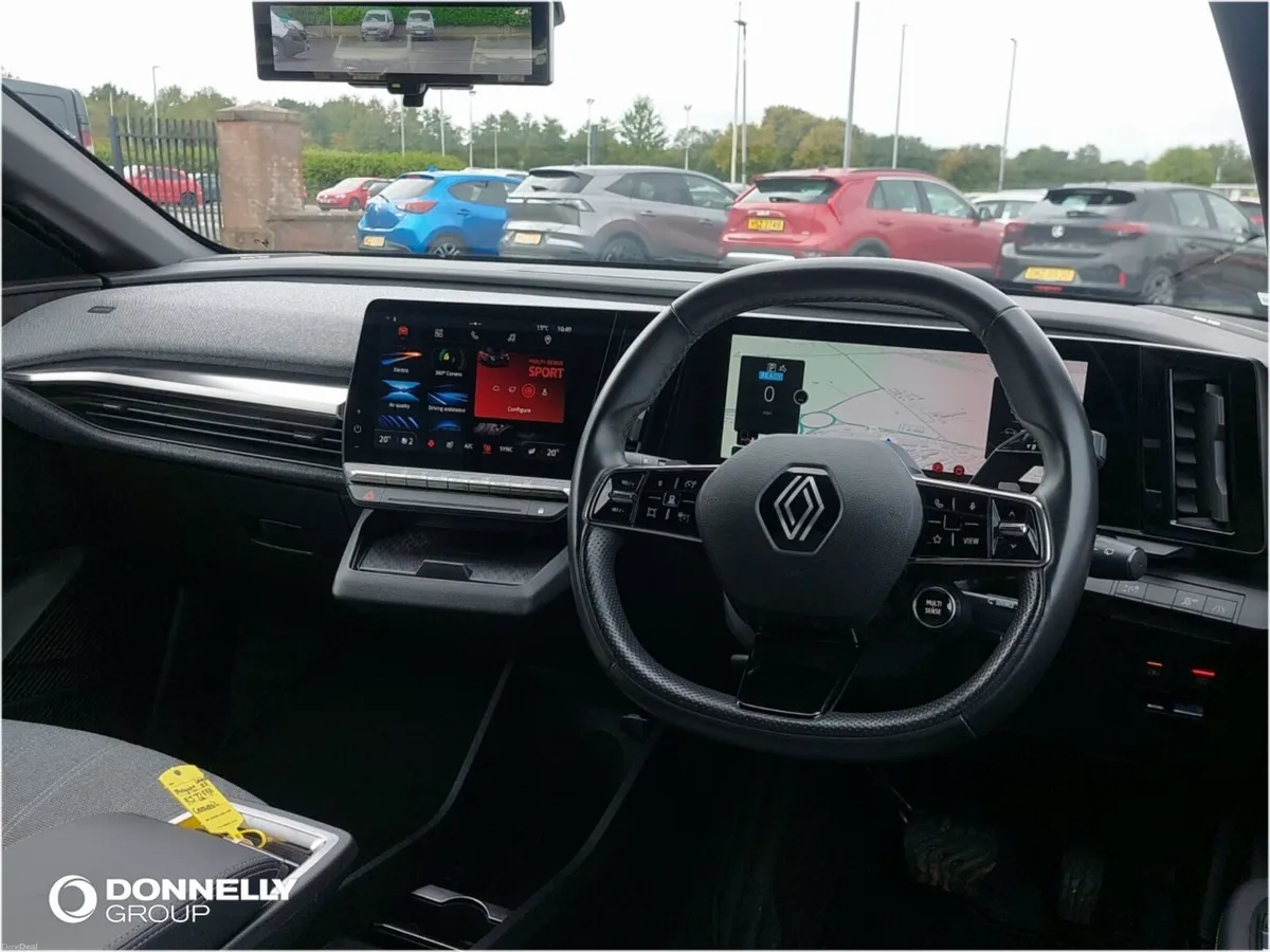 Renault Megane E-Tech Hatchback Special Edition La - Image 4