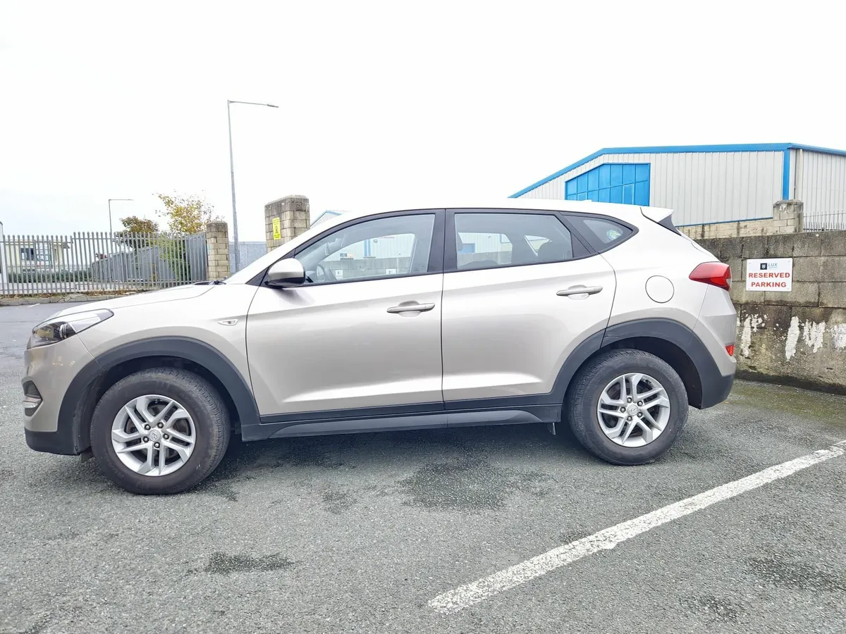 2018 Hyundai Tucson – NCT 2026 FSH - Image 4