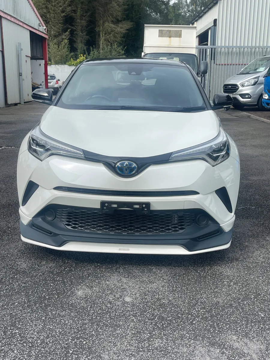 Toyota CHR 2018-2 - Image 2