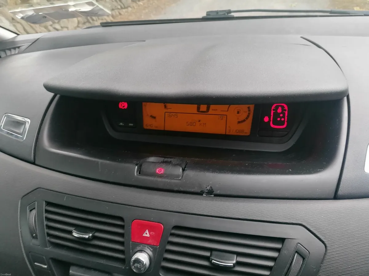 Citroen Picasso 7 seater new N. C. T - Image 4