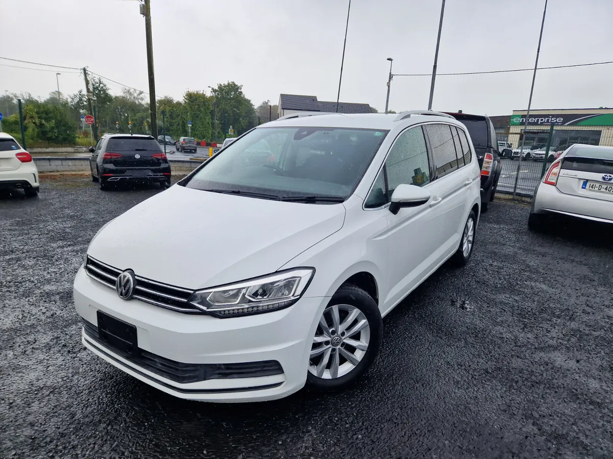 172 VW Touran 1.4 TSI Comfortline Auto - Image 1