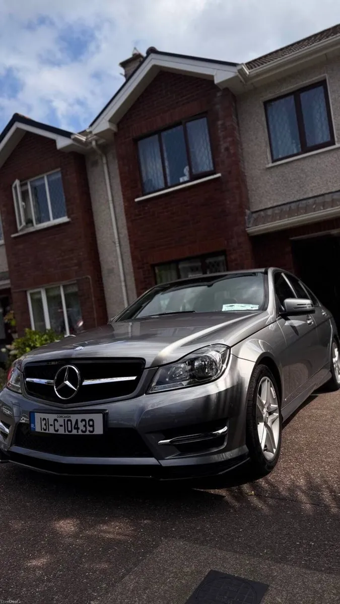 MERCEDES BENZ C220 CDI BE AMG SPORT 4DR AUTO - Image 2