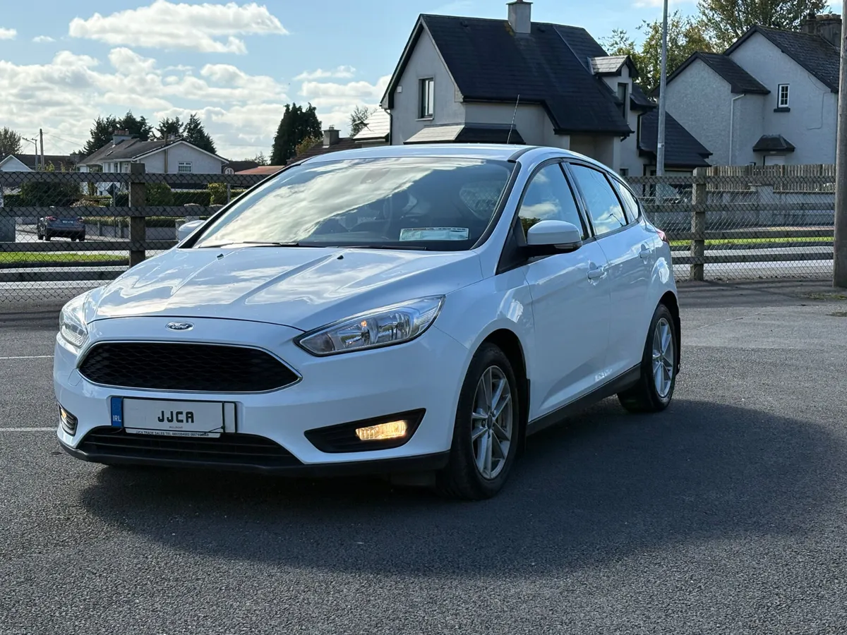 ABSOLUTELY IMMACULATE 2017 (171) FORD FOCUS - Image 3
