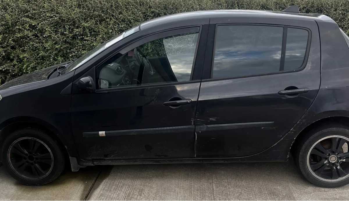 Renault Clio 1.1 - Image 3