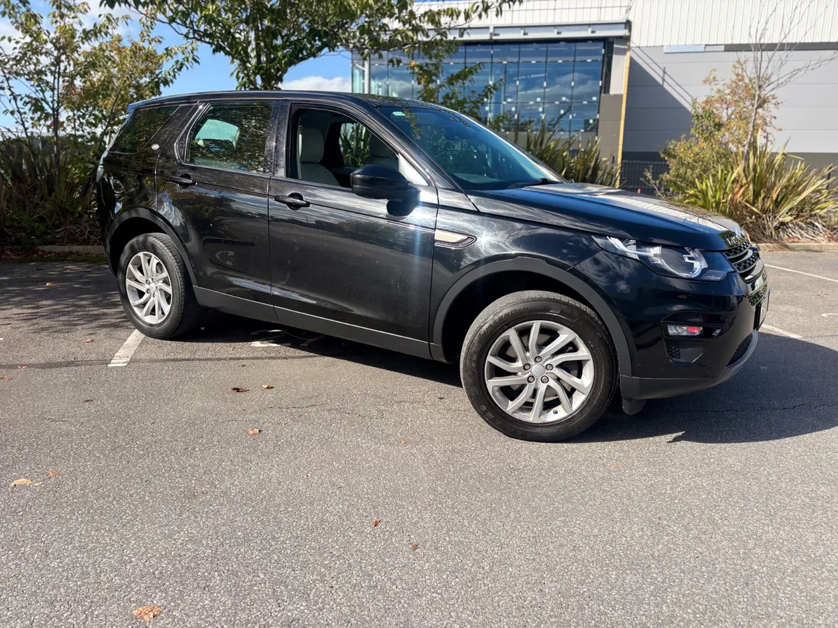 181 Landrover Discovery Sports 2.0 TD4 Seven Sea - Image 5