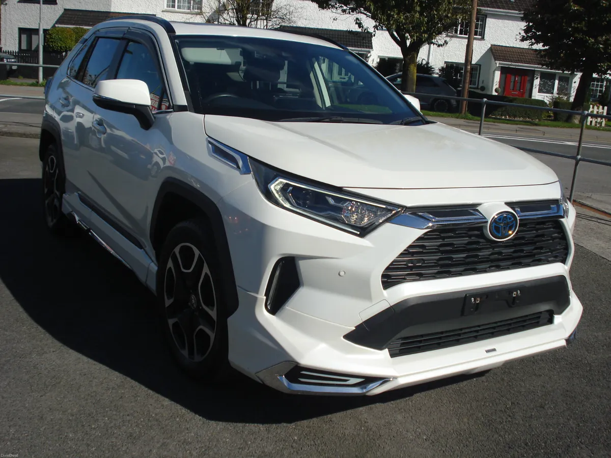 2021 TOYOTA RAV 4 - Image 3