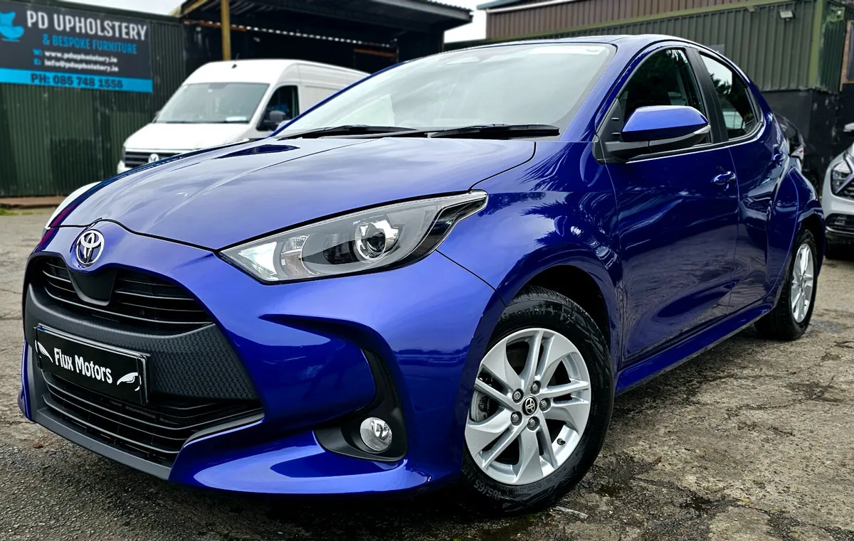 🔥 2024 Toyota Yaris Hybrid Luna - Image 3