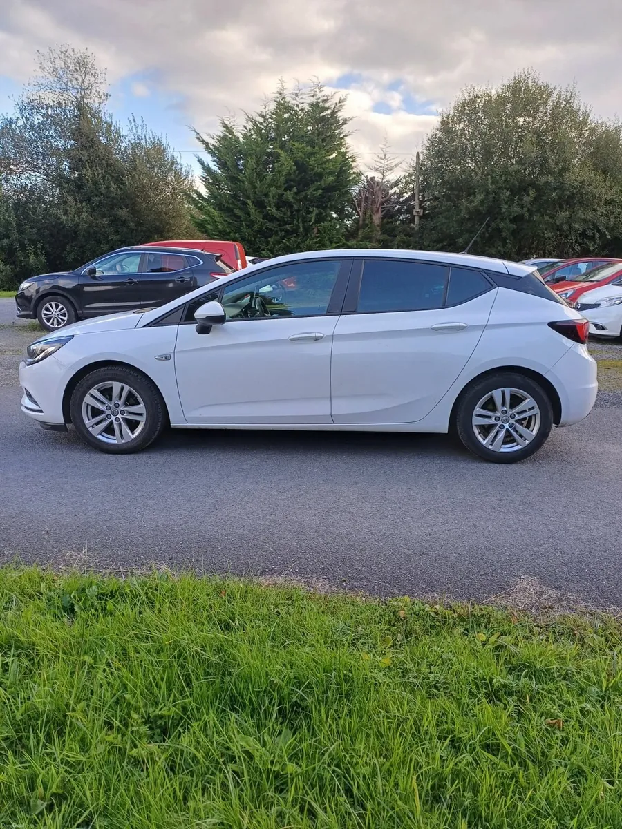 Vauxhall Astra 2018 - Image 4