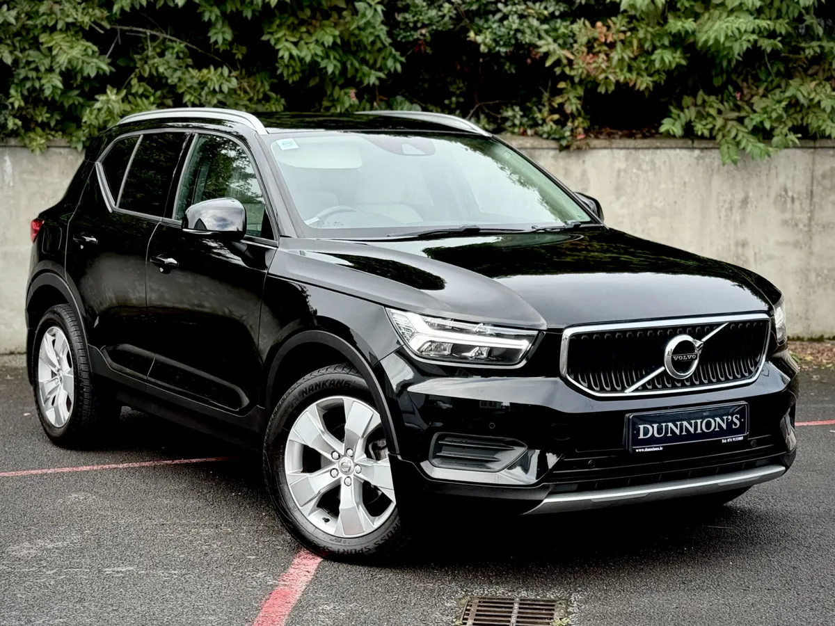 Volvo XC40, 2019, T3 MOMENTUM 5DR - Image 1
