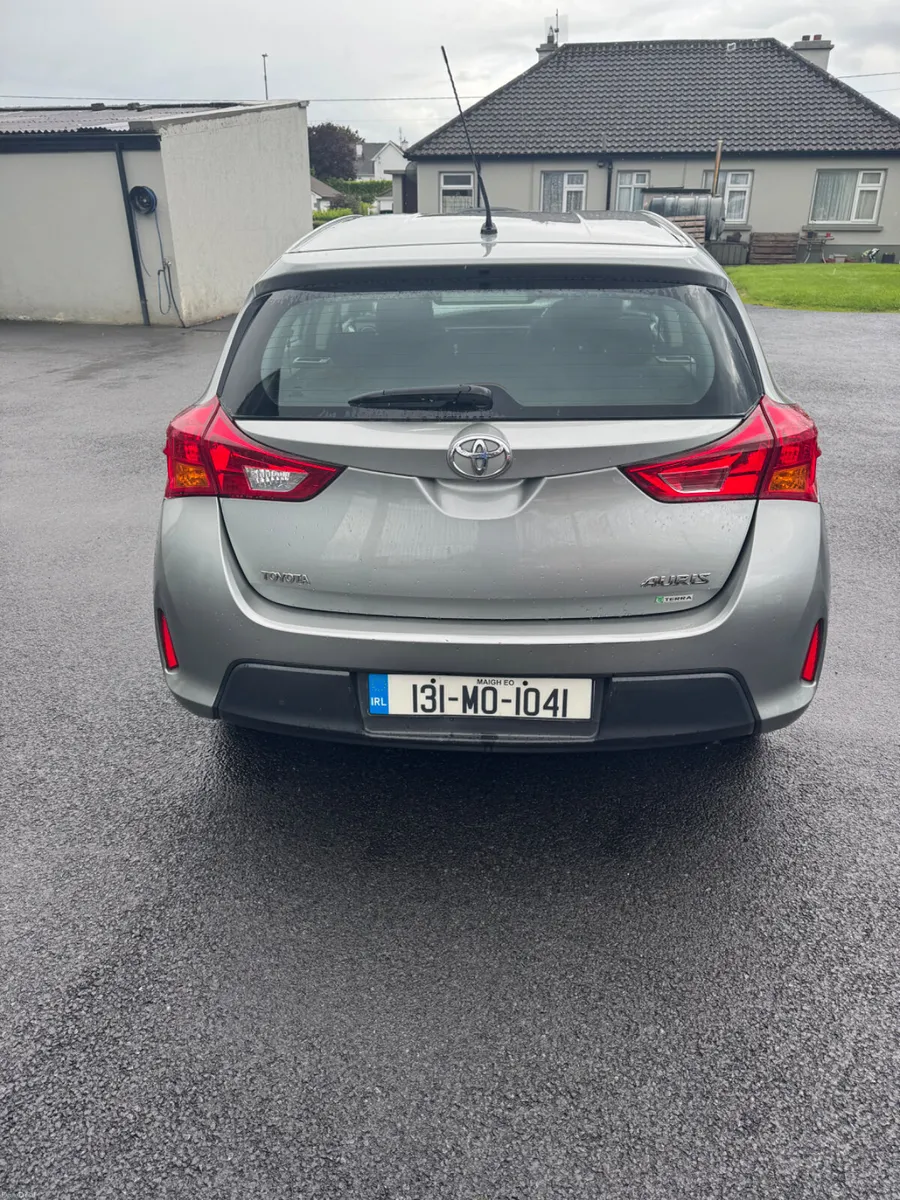 Toyota Auris 2013 - Image 4