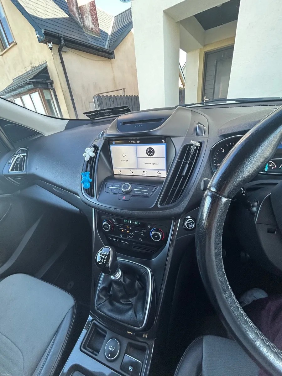 Ford Kuga 2017 Titanium - Image 4