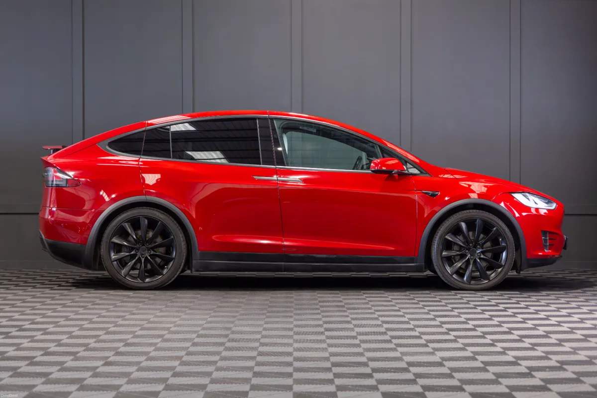 192 Tesla Model X 100d Long Range 7 Seater - Image 2