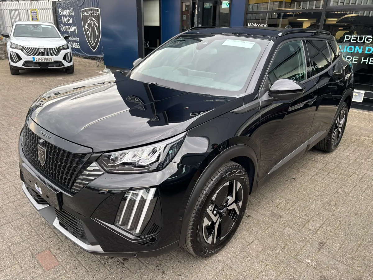 NEW Peugeot 2008 hybrid - Image 6