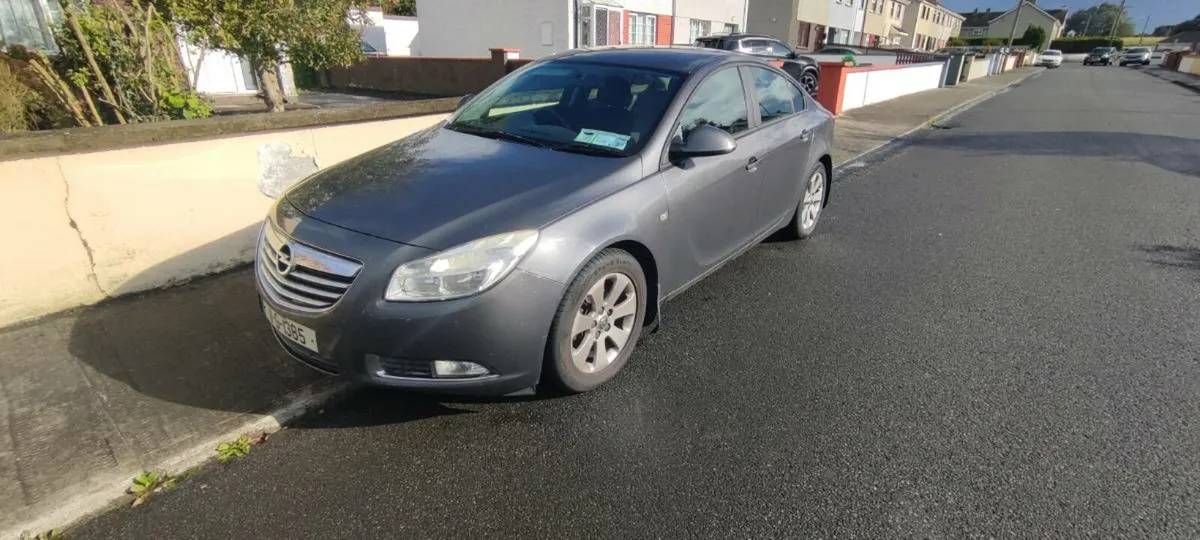 Opel insignia 2011 2.0l - Image 1