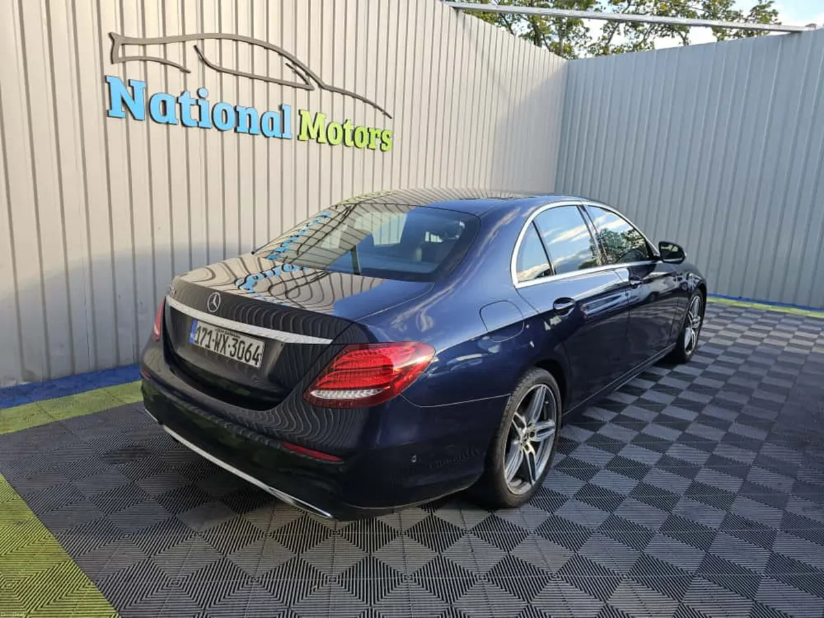 2017 Mercedes-Benz E-Class E220 AMG LINE AUTOMATIC - Image 3